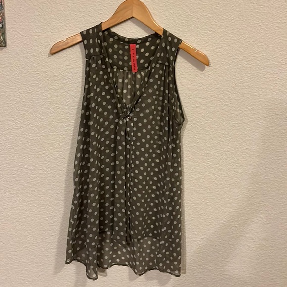 Eight Sixty Sheer White Polka Dot Short Sleeve Blouse - Picture 1 of 3